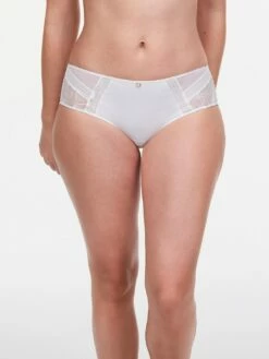 Chantelle TRUE LACE Shorty -Outlet CHANTELLE Store C11M40 0LW 1