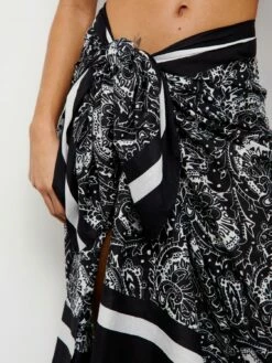 Chantelle FLOWERS BW 1P PAREO -Outlet CHANTELLE Store C16T20 0W5 4